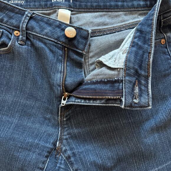 Loft dark wash curvy skinny low rise jeans pants size 6P
b28 - Picture 4 of 5